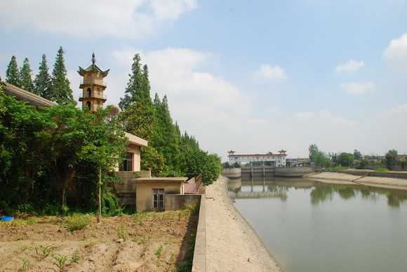 2011053016592761296.jpg