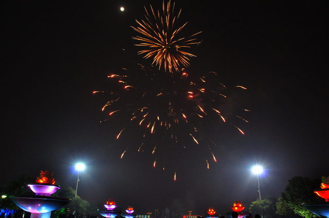 Ƭ 060.jpg