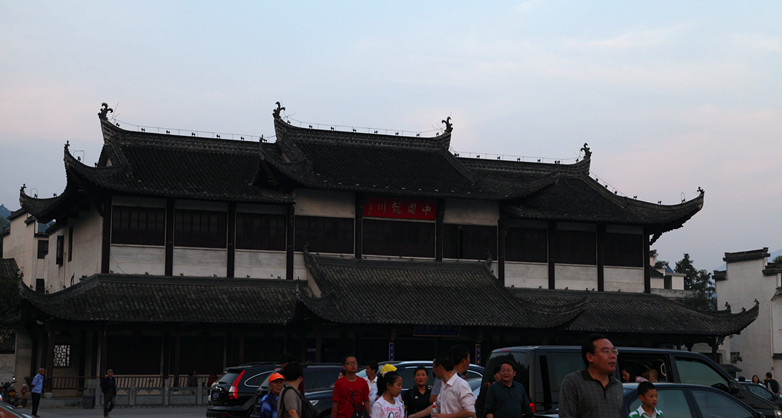 img_0717_.jpg