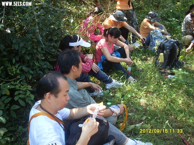 psbCA0RUK6G.jpg