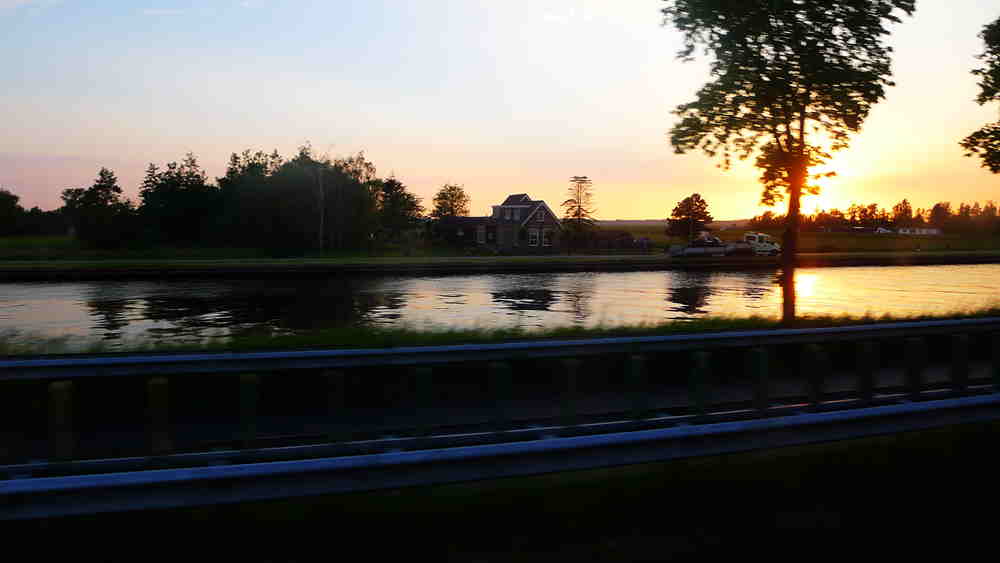 p1010824_.jpg