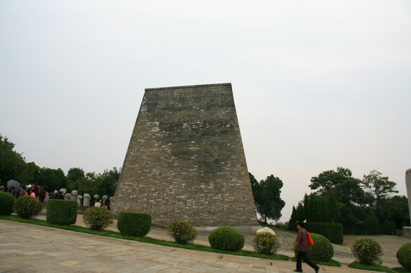 2437.jpg