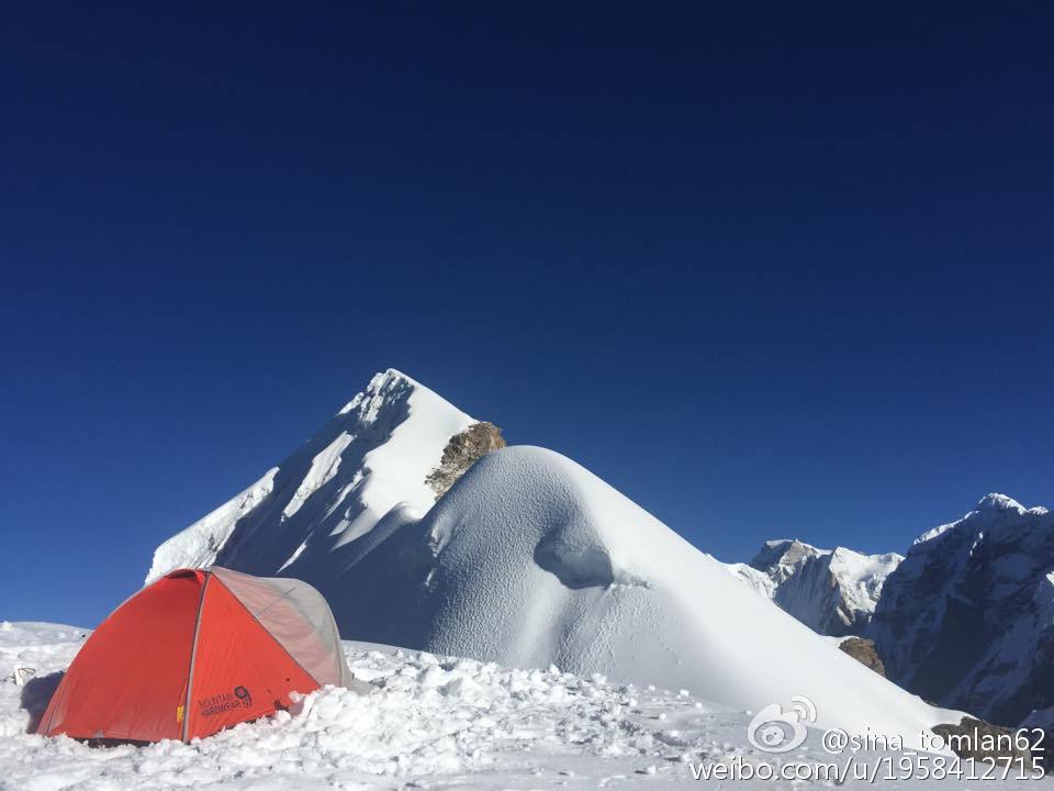 camp on lobuche east.jpg