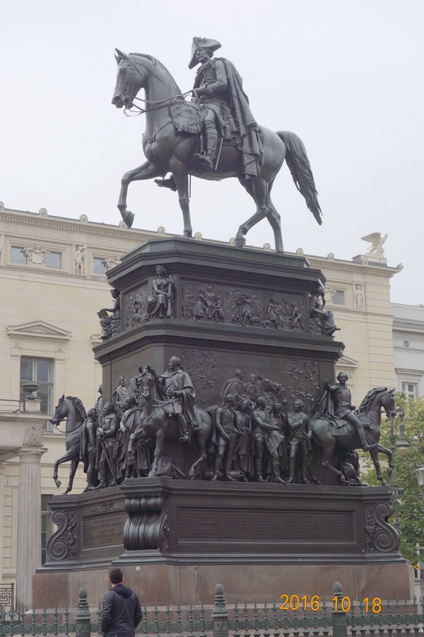 DSC03029_.jpg