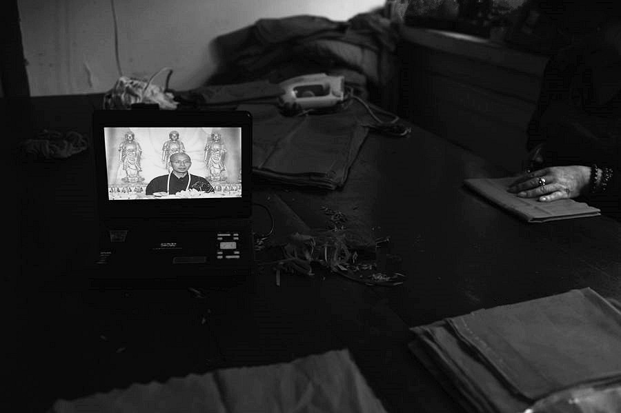 L 560__.jpg