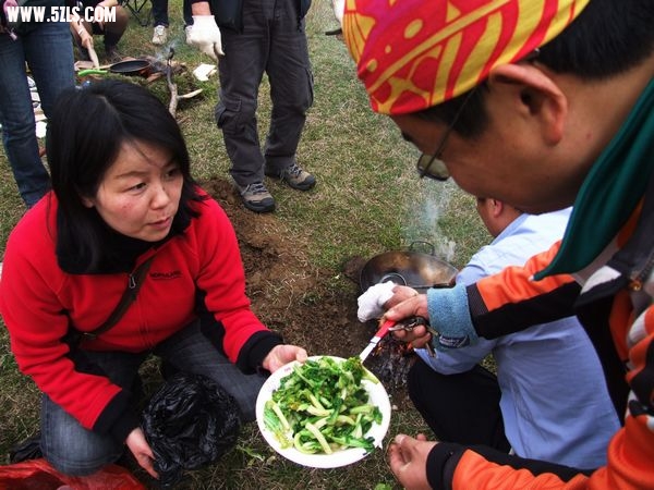 请品尝我们的出水芙蓉