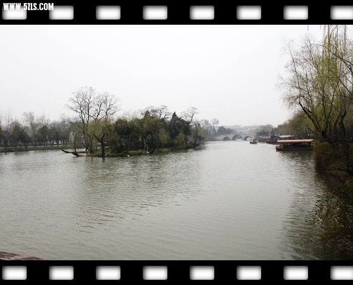 Ƭ1 118.jpg