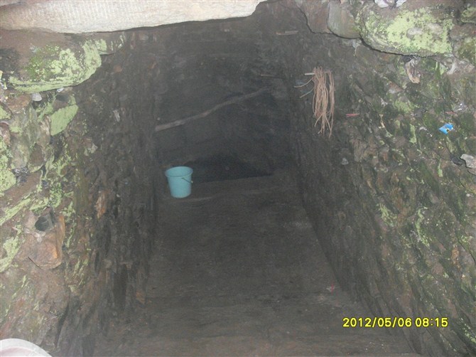 psbCAUL5HWH.jpg