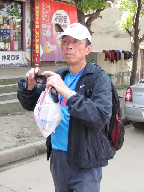 Ƭ 098.jpg