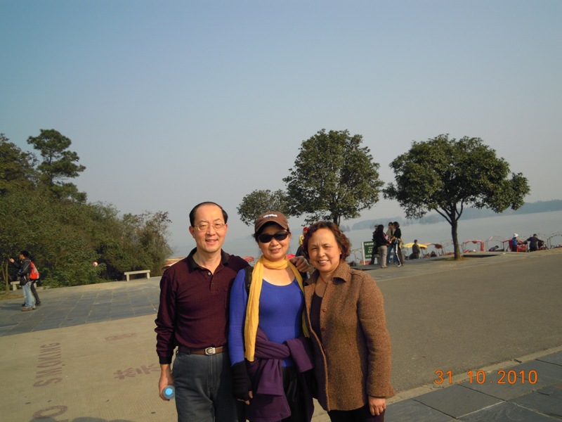 Ƭ 093.jpg