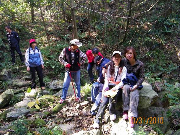 100_0023.jpg