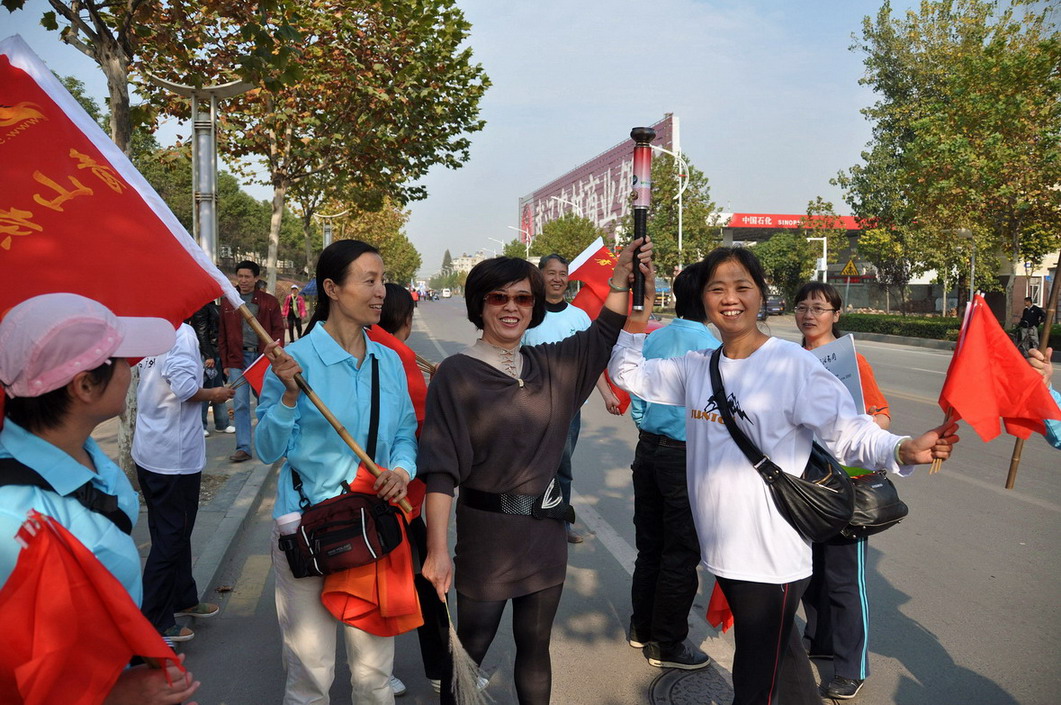 Ƭ 090.jpg