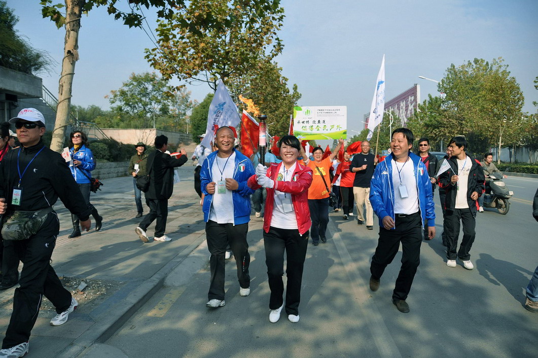 Ƭ 094.jpg