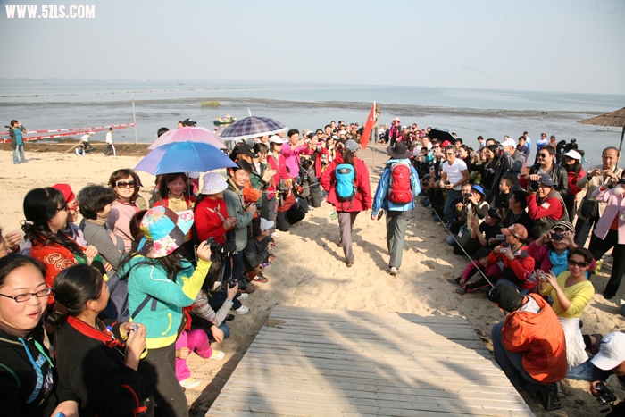 10110220322a26edac7246bb7f.jpg
