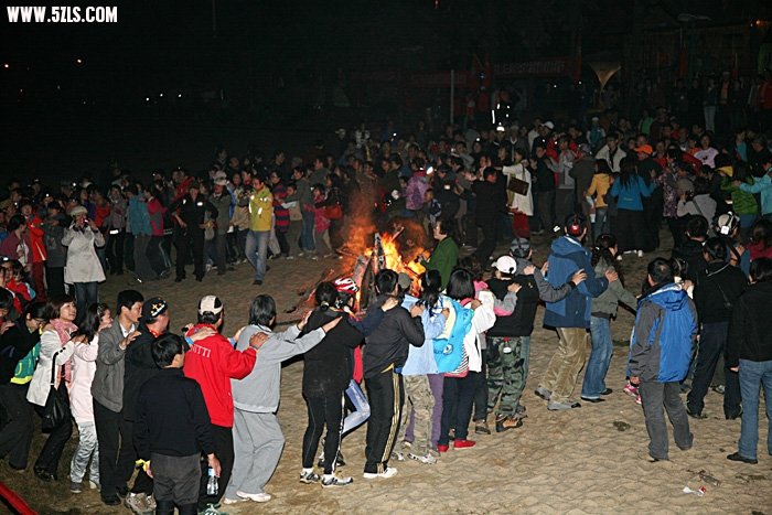 10110311230bd77c6e333f4322.jpg