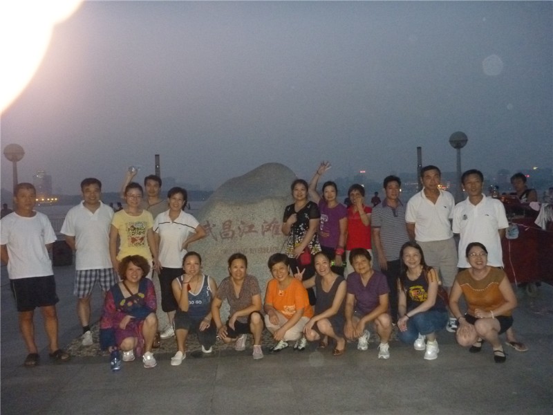 p1020208_.jpg