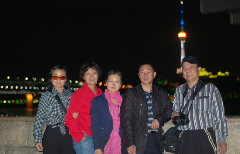 2011.10.4���ڷ���Ӱ��Ů��1.jpg