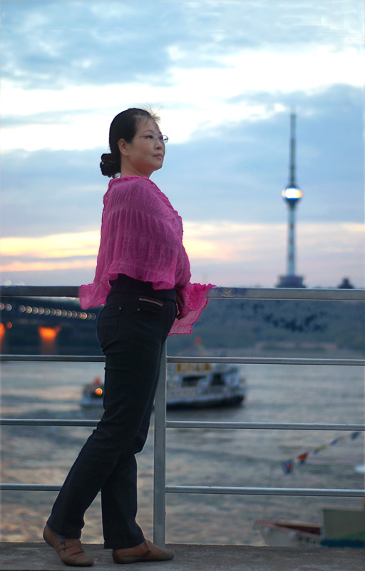2011.10.4���ڷ���Ӱ��Ů�� (2).jpg