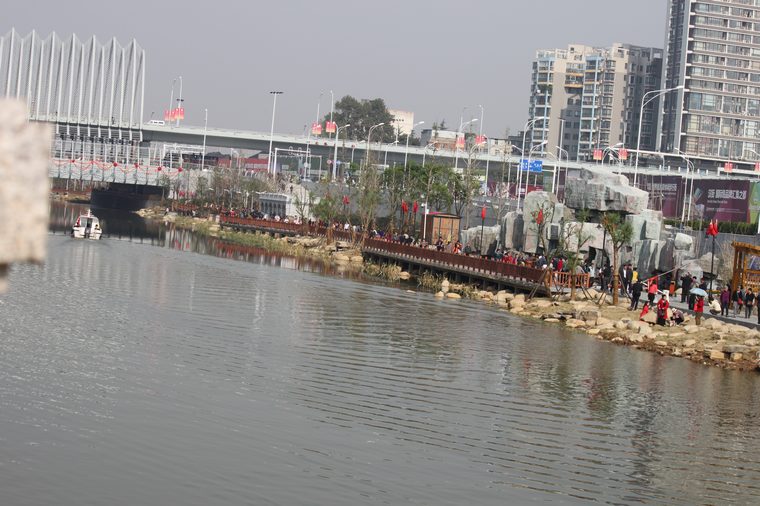 Ƭ 017.jpg