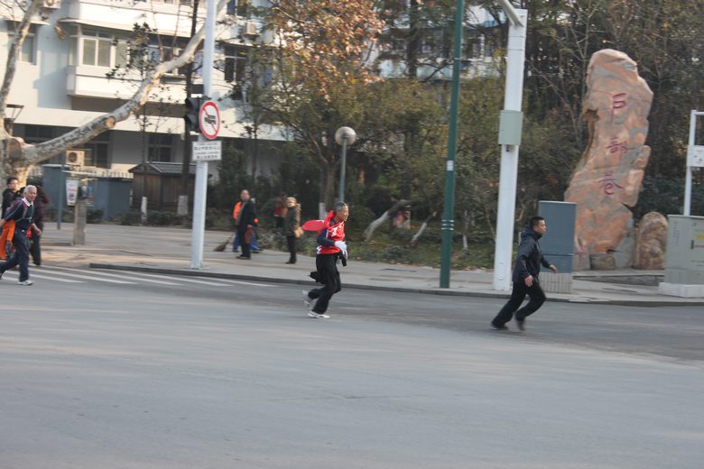 Ƭ 055.jpg