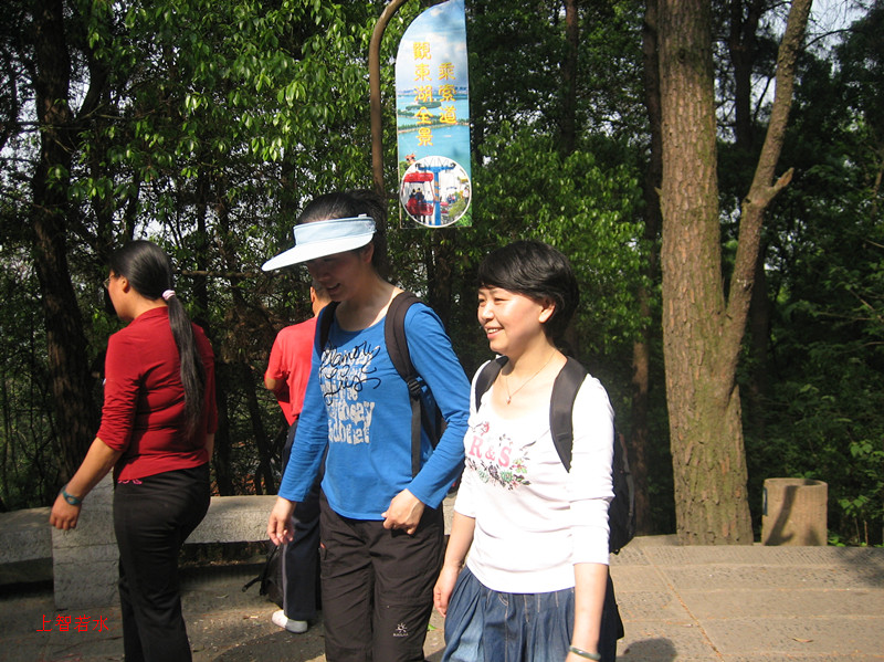 Ƭ 071_.jpg