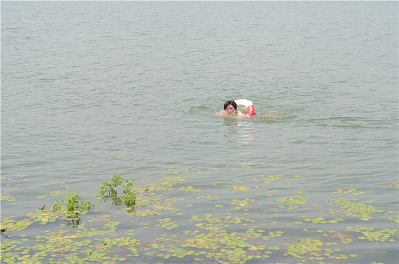 Ƭ 053_.jpg