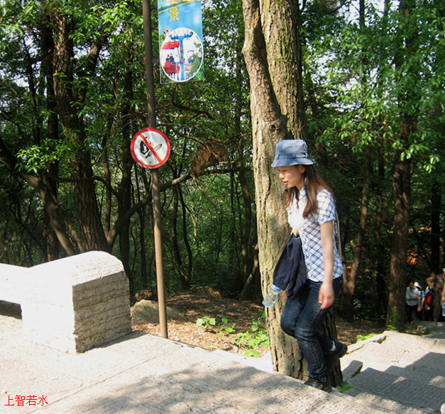 Ƭ 084_08.jpg