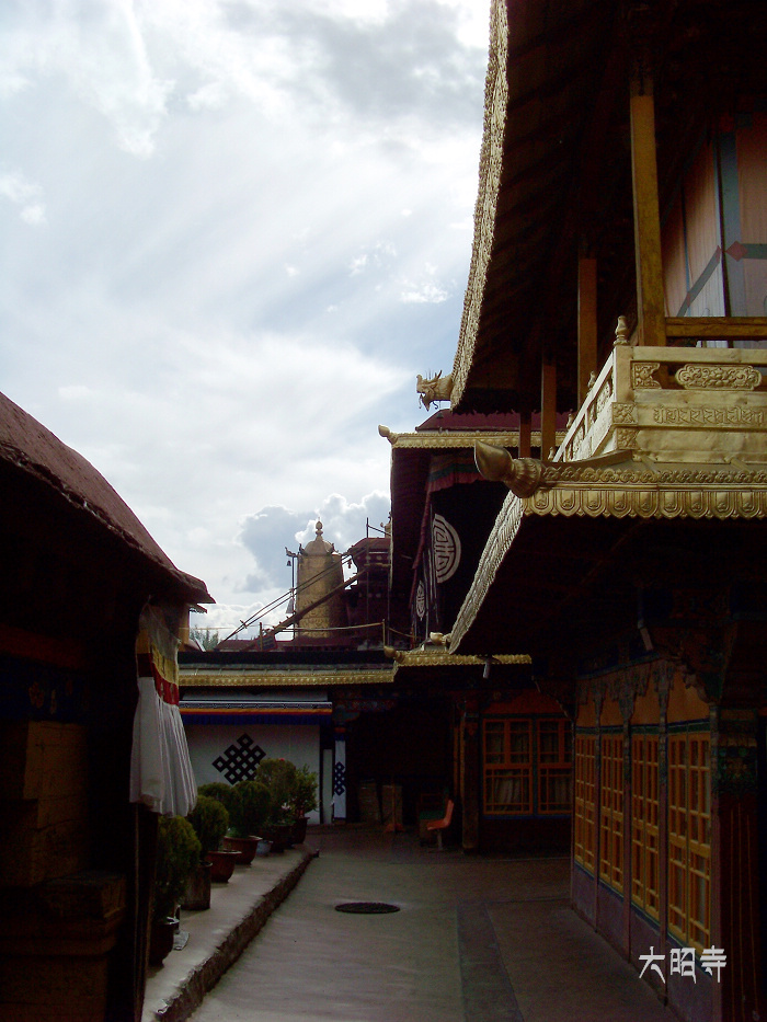 2011年0608d拉萨大昭寺 (40).jpg