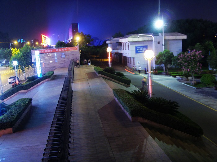 s73f2580.jpg