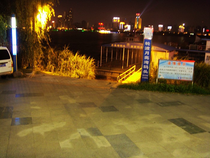 s73f2549.jpg