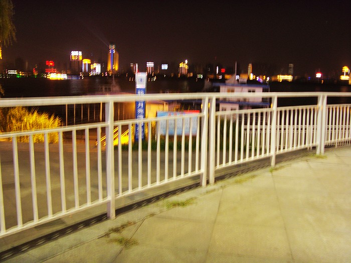 s73f2547.jpg