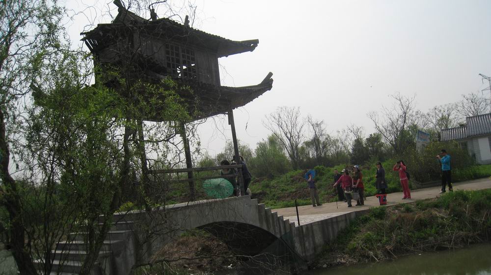 С ۻ 380.jpg