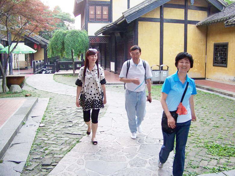 neo_img_100_7021.jpg