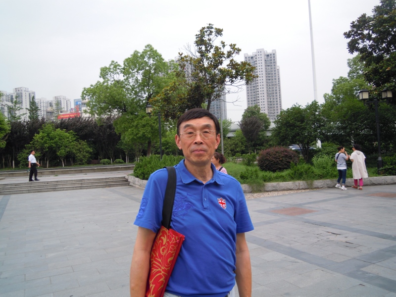 Ƭ 012.jpg
