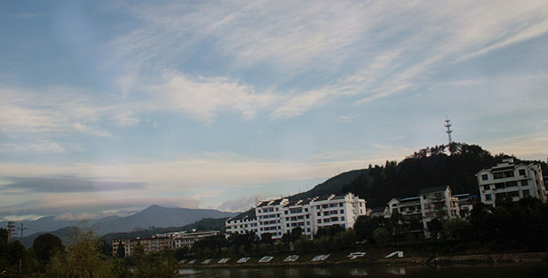 img_3703_.jpg
