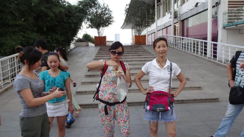 2012811021720310.jpg