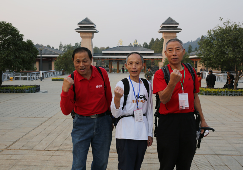 6u0b8176.jpg
