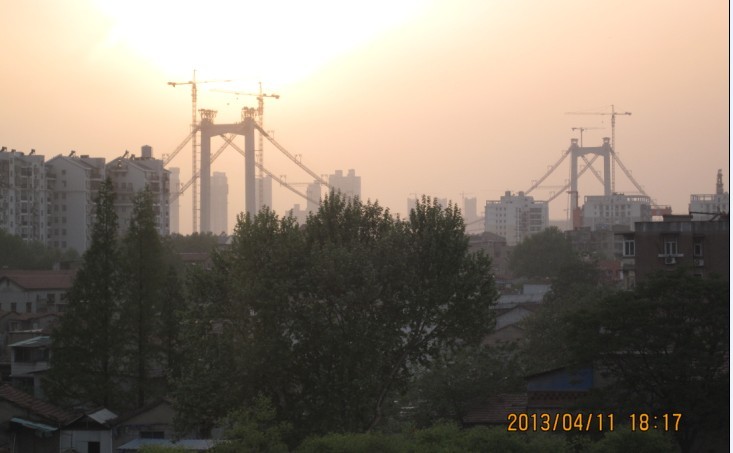 010.jpg