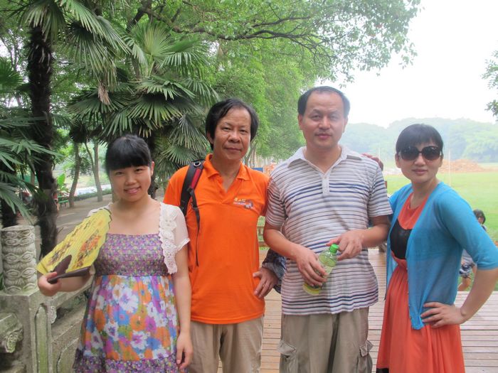 Ƭ 082.jpg