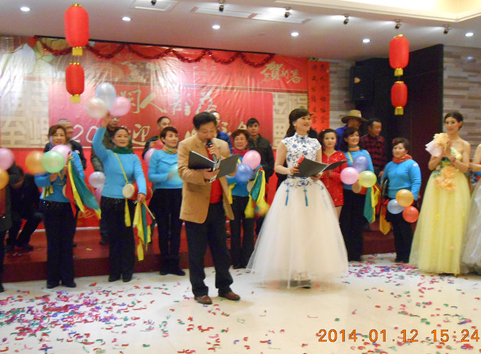 Ƭ 076.jpg