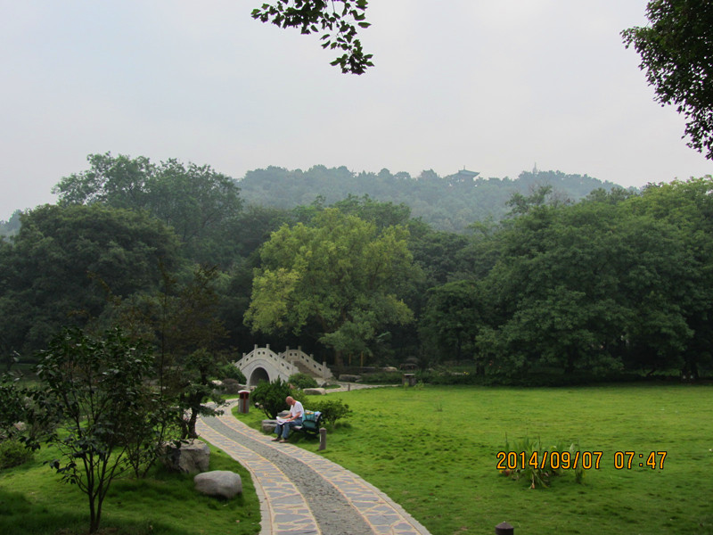 t0907 007_.jpg