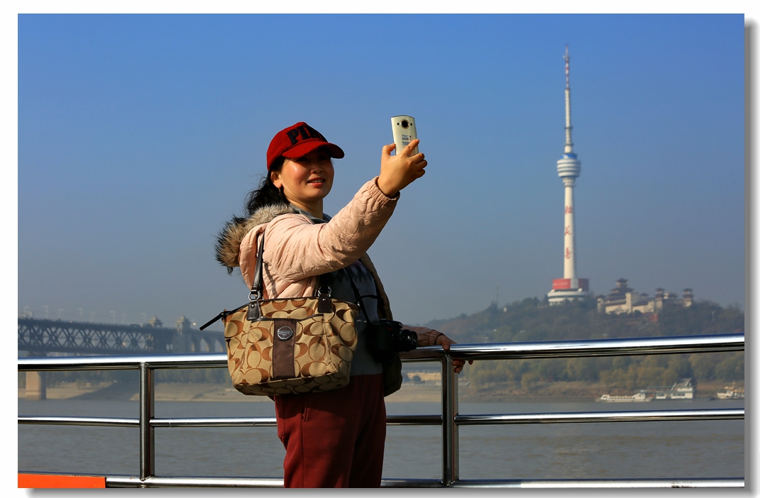 7b5a7379_dh.jpg