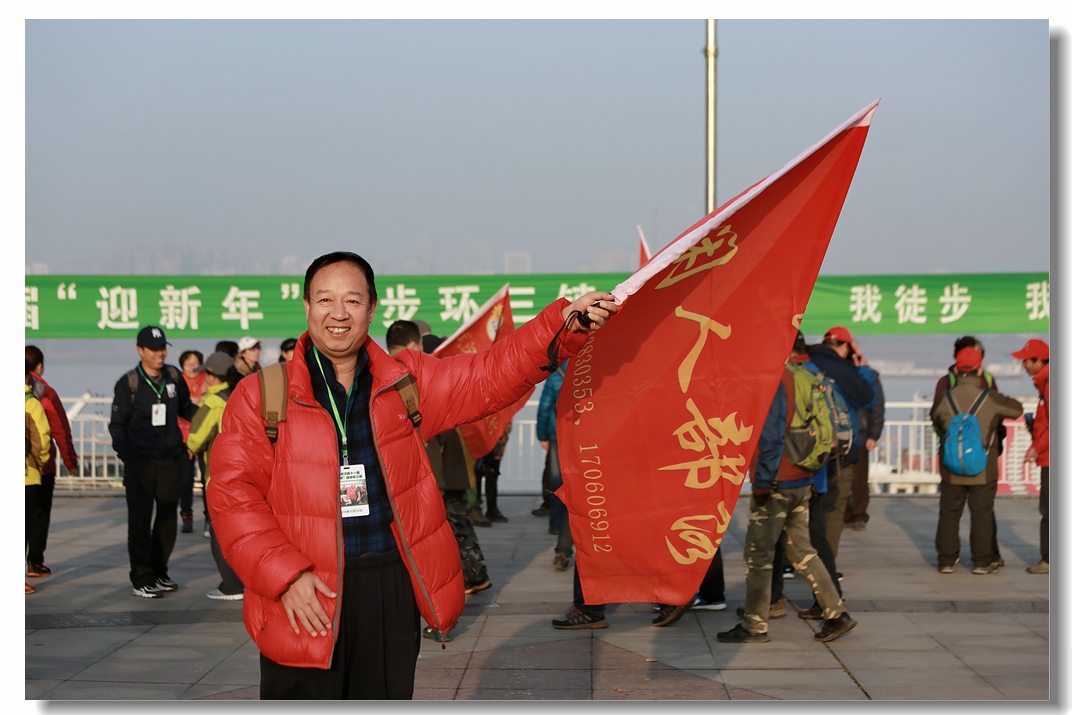 7b5a7348_dh.jpg