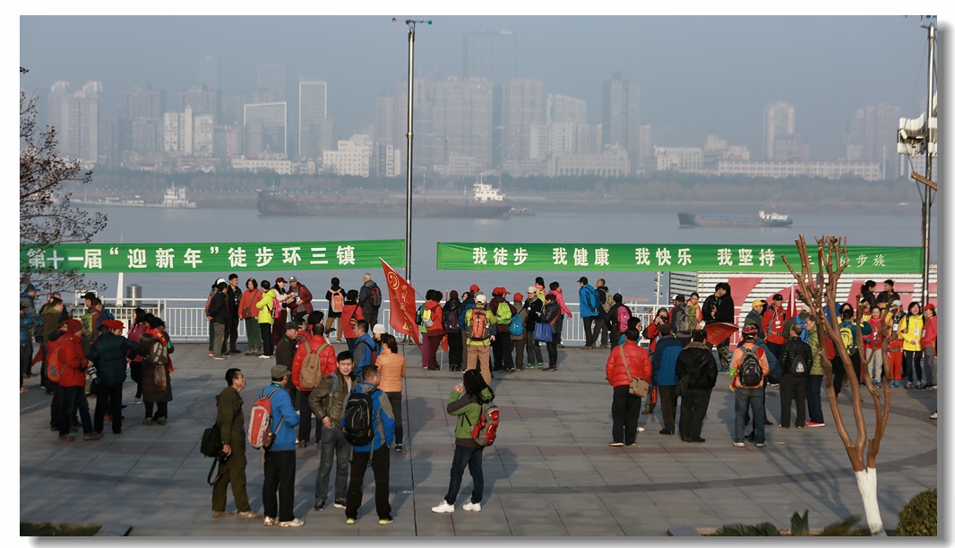 7b5a7360_dh.jpg