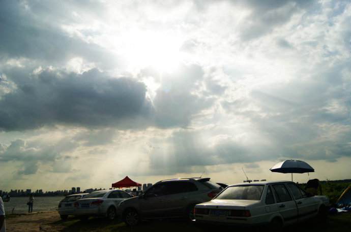 001tqgdkgy6trbevy3183&690.jpg